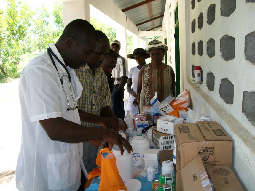 Dr.  Yves Frederic y Grupo Salud Integral (GSI) llevan a cabo acciones  sociales y humanitarias a favor de poblaciones pobre,  desfavorecidas de zonas rurales y remotas de Haití